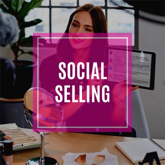 social selling pillar page cover, girl live video